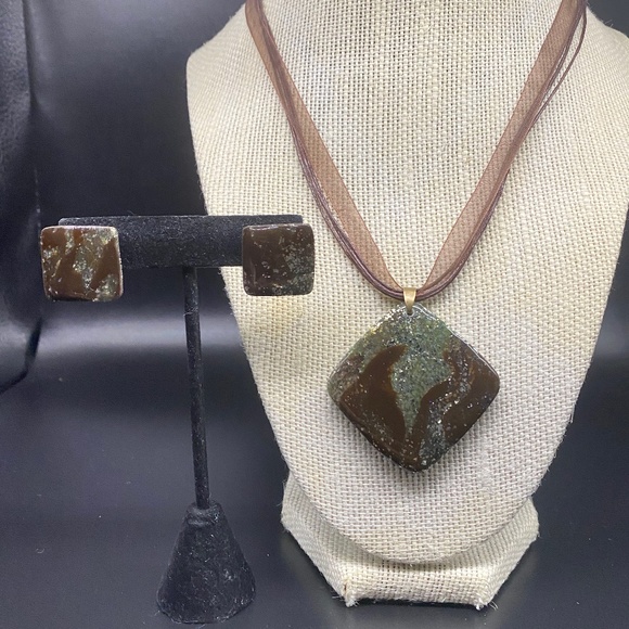 Handmade Pendant Necklace and Matching Earrings - Picture 1 of 1
